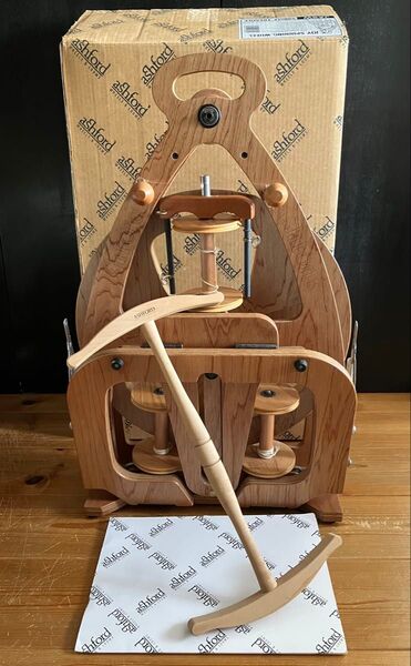 Ashford JOY spinning wheel アッシュフォード シングルペダル紡ぎ車 & かせとり棒のセット