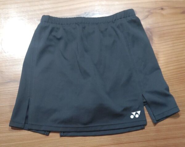 YONEX ヨネックス スコート サイズM ダークグレー テニス バドミントン インナー付 スカート 匿名