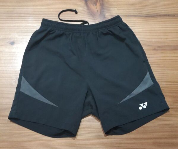 ヨネックス YONEX サイズM メンズ パンツ テニス バドミントン ベリークール ハーフパンツ 短パン ブラック 匿名
