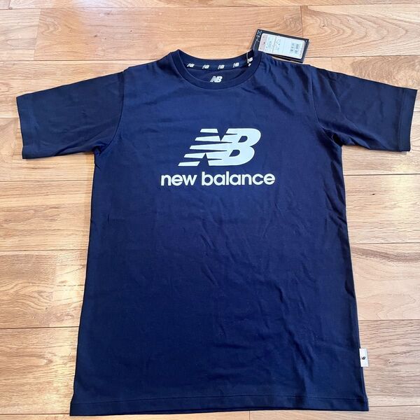 new balance ニューバランス Tシャツ 黒、ブラック 未使用 150