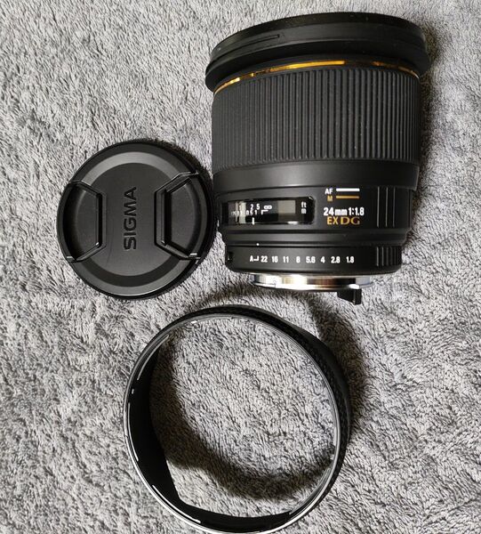 SIGMA 24mm F1.8 EX DG ASPHERICAL MACRO