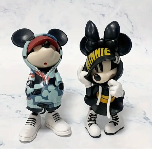 Disney【ミッキー・ミニーフィギュア】パーカー