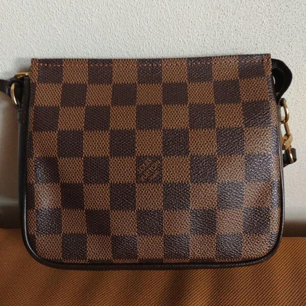 LOUIS VUITTON ルイ ヴィトン ダミエ トゥルース メイクアップ アクセサリーポーチ コスメポーチ ハンドバッグ