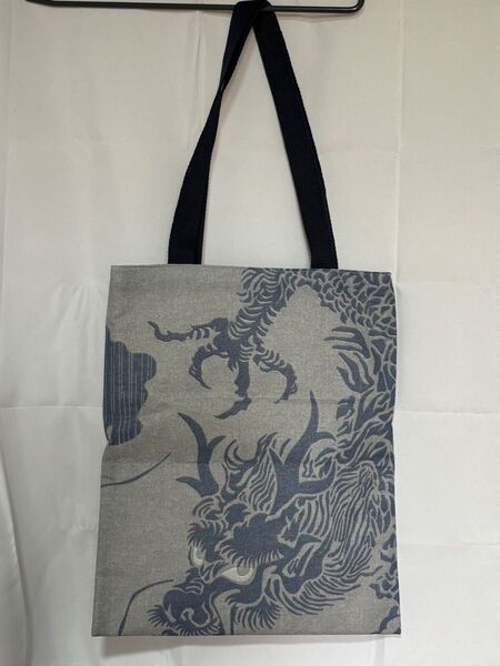 ハンドメイド 龍柄 ぺたんこトートバッグ エコバッグ 肩掛け