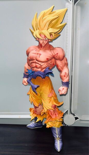 ドラゴンボールフィギュア 伝説の超サイヤ人 孫悟空 リペイント 32cm