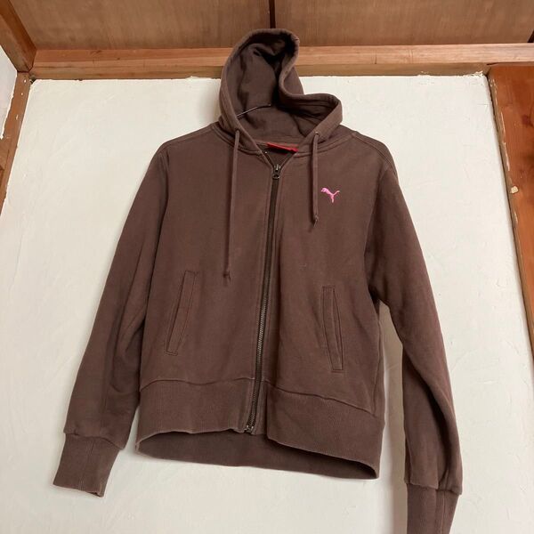 PUMA ジップアップパーカー ブラウン ピンクロゴ
