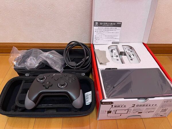 中古美品 任天堂有機EL SWITCH サイバーガジェット製無線コントローラー SDカード256GB tomtoc製ケースセット
