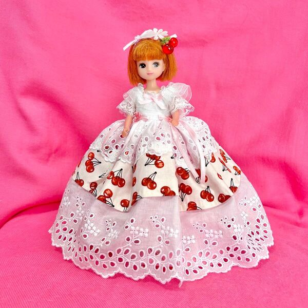 リカちゃん ハンドメイド ドール服 さくらんぼ レースドレス リボン カチューシャ 淡色 白 チェリー柄