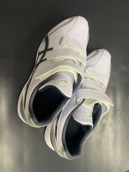 asics 野球トレーニングシューズ マジックテープ ホワイト/ネイビー