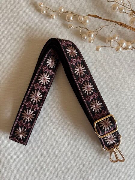 インド刺繍リボンショルダーベルト*スマホショルダーストラップ*カメラストラップ*母の日まで価格