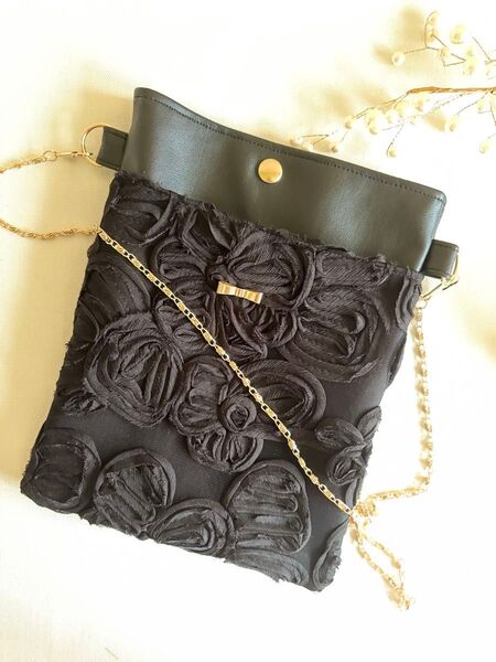 ポシェット*シフォン生地ショルダーバッグ*フェイクレザー*サコッシュ*金具マットゴールド