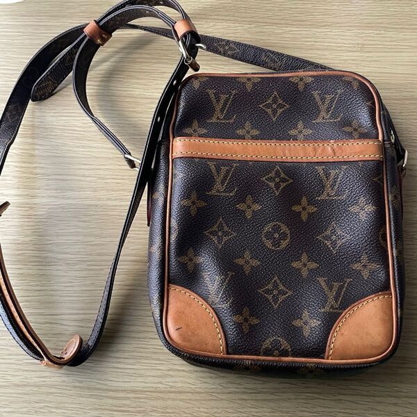 LOUIS VUITTON ルイヴィトン アマゾン ショルダーバッグ モノグラム