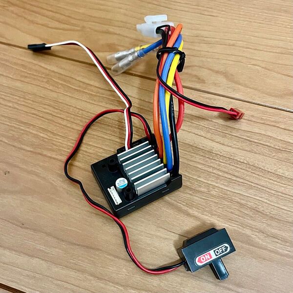 さらに値下げ!★タミヤ TAMIYA TBLE-04S ESC ブラシモーター/ブラシレス対応 XB外し 美品 動作確認済み