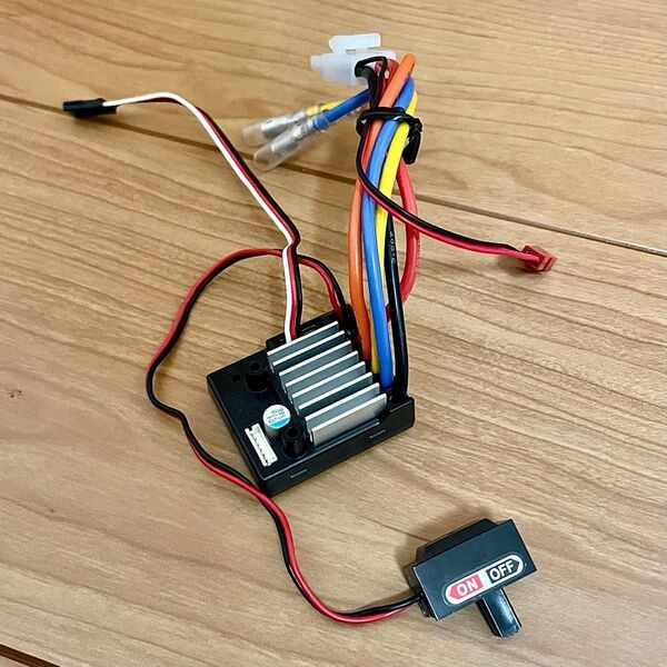 さらに値下げ!★タミヤ TAMIYA TBLE-04S ESC ブラシモーター/ブラシレス対応 XB外し ほぼ未使用 動作確認済み