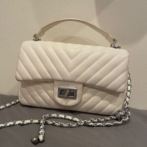 Jewels ジュエルズ ナイトバッグ ショルダーバッグ 白 ホワイト