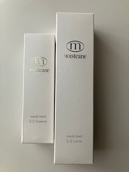 モイスティーヌ 薬用エッセンス・薬用ローション