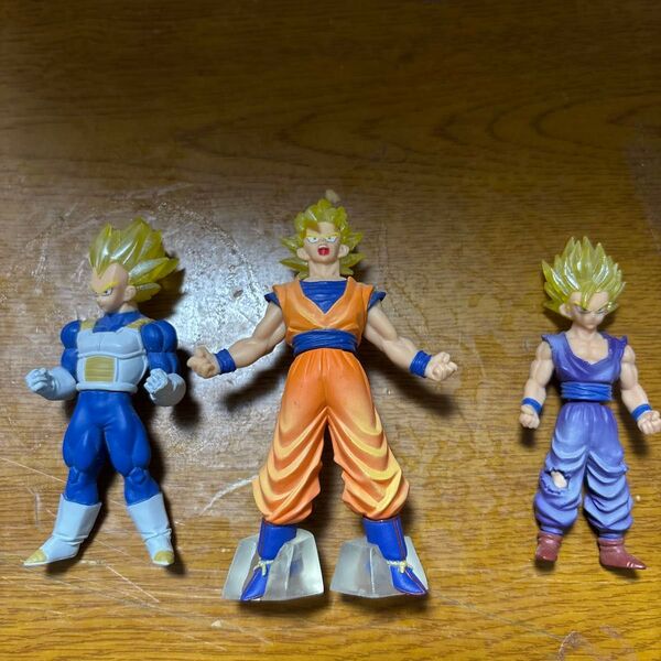 ドラゴンボール フィギュア 3体セット 悟空 ベジータ 悟飯