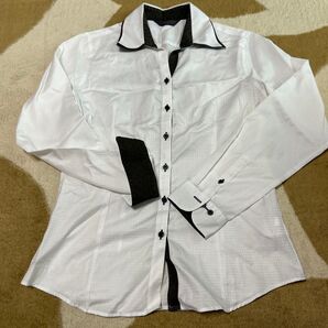 BRICK HOUSE 長袖シャツ ホワイト・襟ドットブラック
