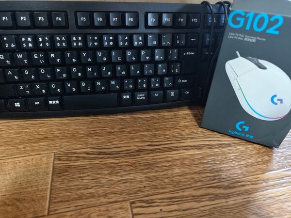 キーボード マウスセットlogitech g102訳あり