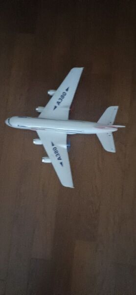 エア-バスA380ラジコン 完成品