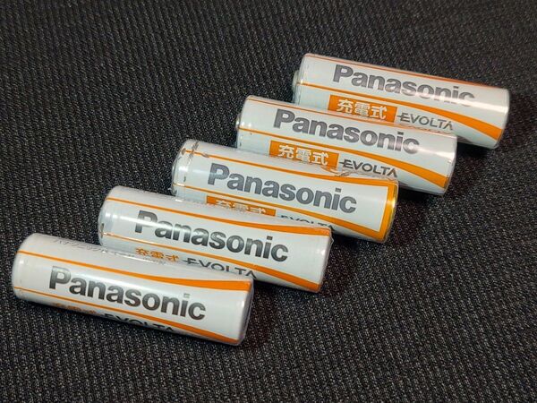 ■ Panasonic 単3形 充電式ニッケル水素電池 EVOLTA エボルタ