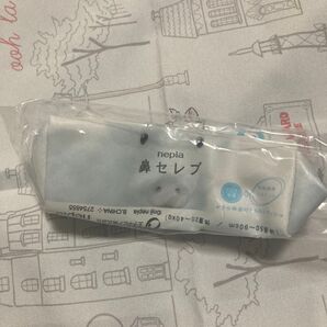 nepia 鼻セレブ ポケットティシュ柄ポーチ
