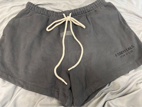 確実正規品 FEAR OF GOD ESSENTIALS PANTS Lサイズ ショーツ ハーフパンツ