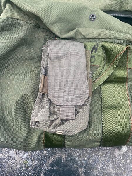 米軍放出品 米軍実物 eagle RLCS レンジャーグリーン マガジンポーチ M4 5.56 イーグル 特殊部隊