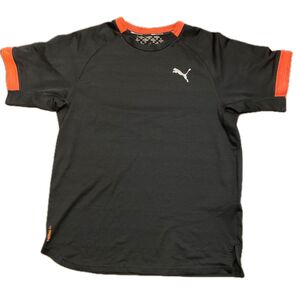 PUMA Tシャツ メンズ ブラック×オレンジ THERMO-R+