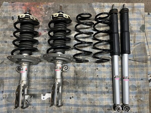 希少品! ホンダ フィットハイブリッド GP1 無限サスペンションキット 一部難あり