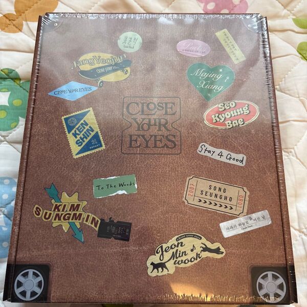 close your eyes PHOTOBOOK版アルバム