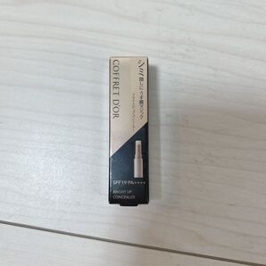 《新品》コフレドール ブライトアップコンシーラー〈ファンデーション〉3.9g・新品・未開封