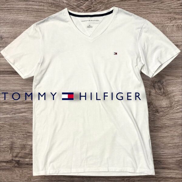 【Tommy Hilfiger 】VネックTシャツ ホワイト(S〜M)