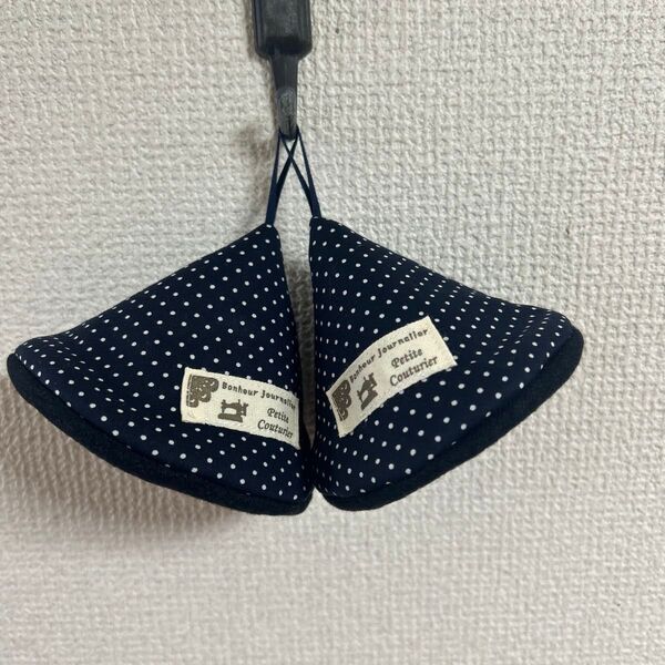 ハンドメイド 三角鍋つかみ2個セット