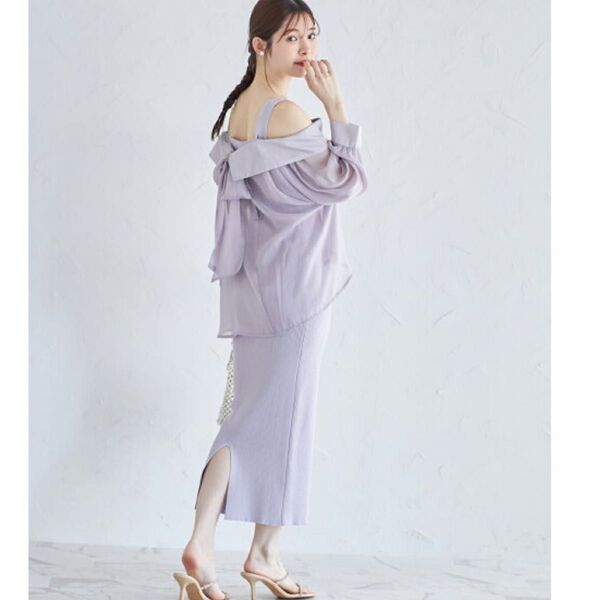 tocco closet後ろリボン付きシアーシャツ×リブニットワンピースセット
