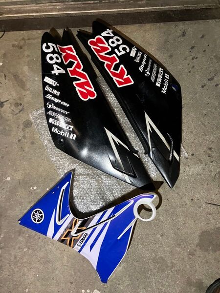 xtz125 ジャンクセット サイドカウル シュラウドひだり YAMAHA