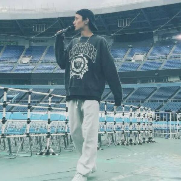 永瀬廉着用 Saint Mxxxxxx x Denim Tears スウェット