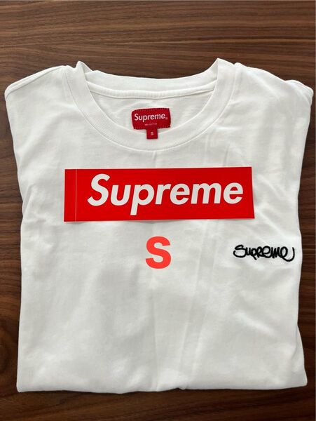 シュプリーム Washed Handstyle S/S Top