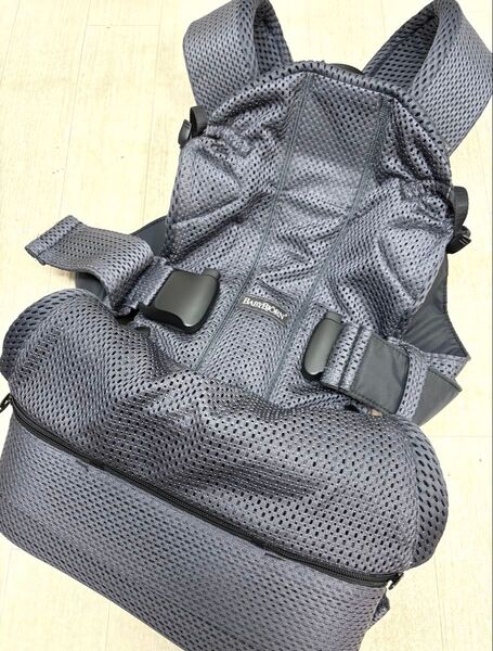 ベビービョルン ONE KAI Air メッシュ アンスラサイト BABYBjorn 抱っこ紐