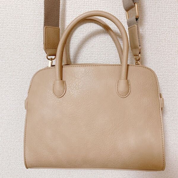 しまむら tal by yumi ゆみ スクエア ボストン ショルダーバッグ ハンドバッグ 2way ベージュ 淡色 美品