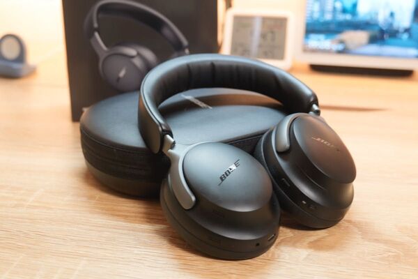 美品・付属品完備|QuietComfort Ultra Headphones ワイヤレスヘッドホン