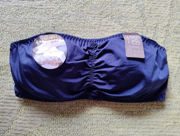 新品 タグ付き SANEI サンエイ チューブブラ ネイビー L