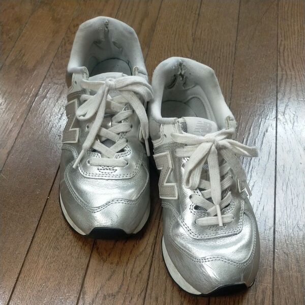 USED New Balance スニーカー シルバー 574 完売品