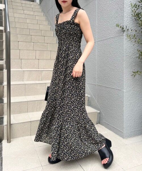 Chico ワンピース 小花柄シャーリングロングタンクワンピース