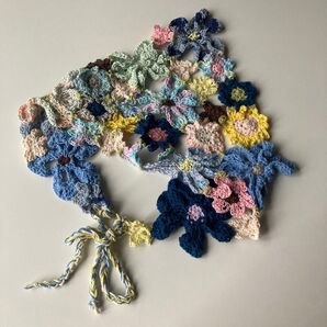 バブーシュカ 青色推しカラー 花モチーフ 大人ハンドメイド 編み物 推し活 ハンドメイド