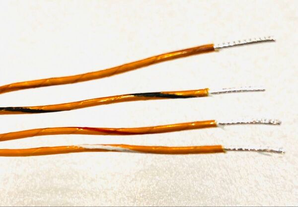 ⑤ 売れてます! 激薦! カプトン+テフロン被覆 AWG22銀メッキ無酸素銅 4芯ツイスト 5m 格安処分