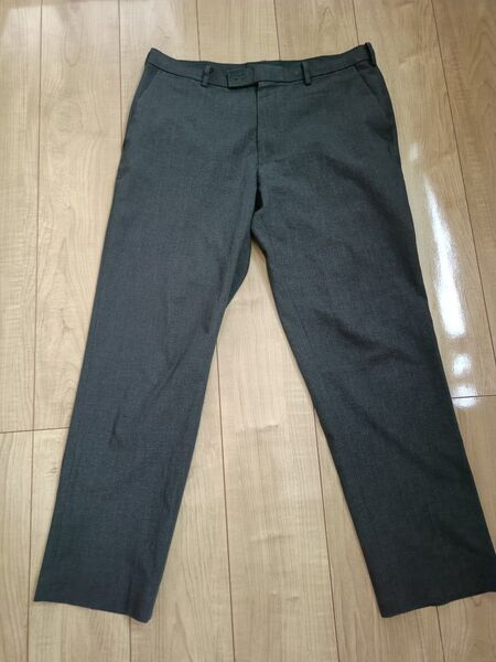【中古品】感動パンツ W85 L73 既製サイズ ユニクロ 感動パンツ