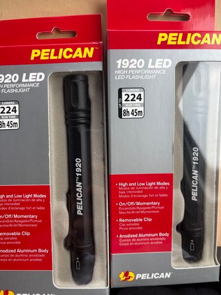 2個セット Pelican 1920 LED懐中電灯 ブラック