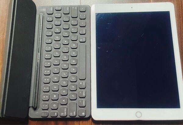 iPad Pro 9.7インチ キーボード付き wifi 32GB 中古