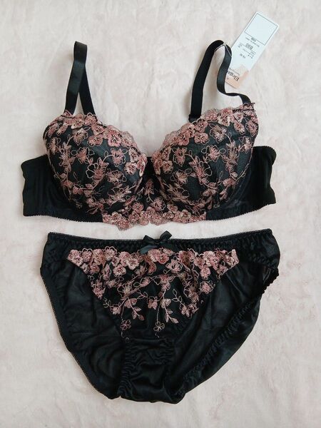 ワイヤー入りブラジャー ショーツセットB90/3Lブラック黒ピンクPINK花柄刺繍レース新品リボンセクシー可愛いElegant